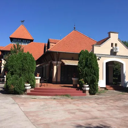 Bed & Breakfast Csaladi Panzio Balatonkeresztur