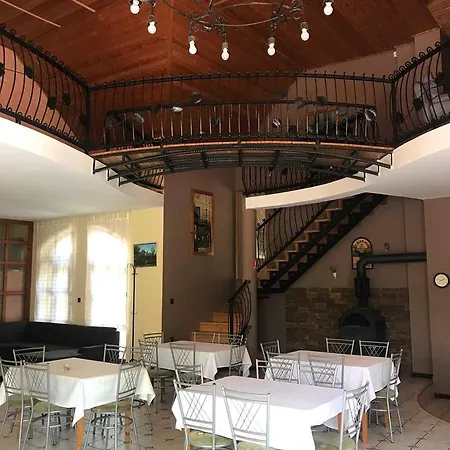 Csaladi Panzio